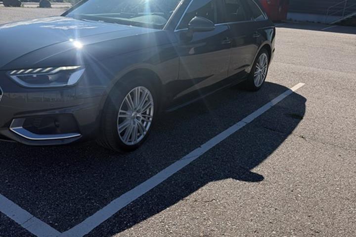 undefined Audi A4 fra 2020