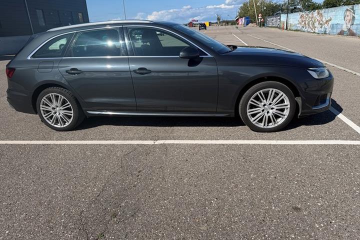 undefined Audi A4 fra 2020