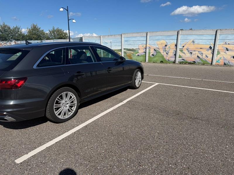 undefined Audi A4 fra 2020