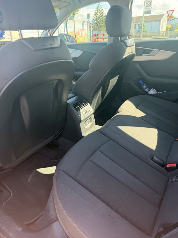 undefined Audi A4 fra 2020