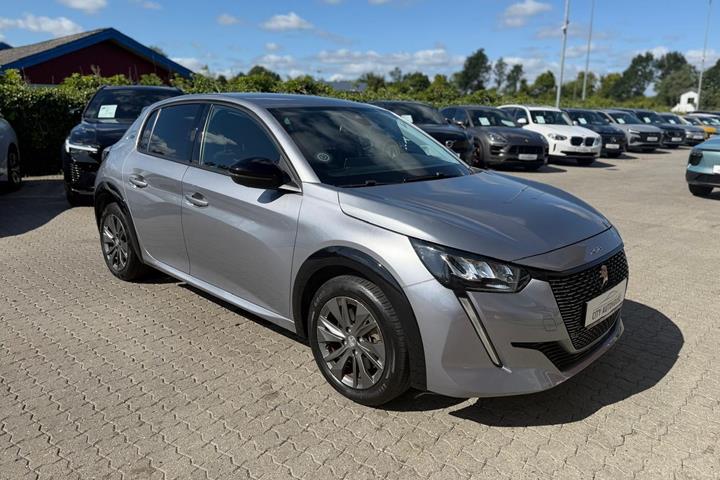Sølv Peugeot e-208 fra 2022