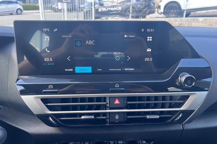 Sort Citroën C4 fra 2023