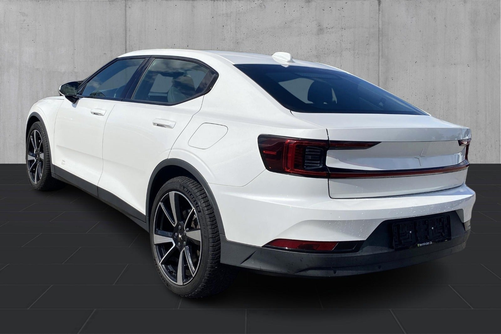 Hvid Polestar 2 fra 2022