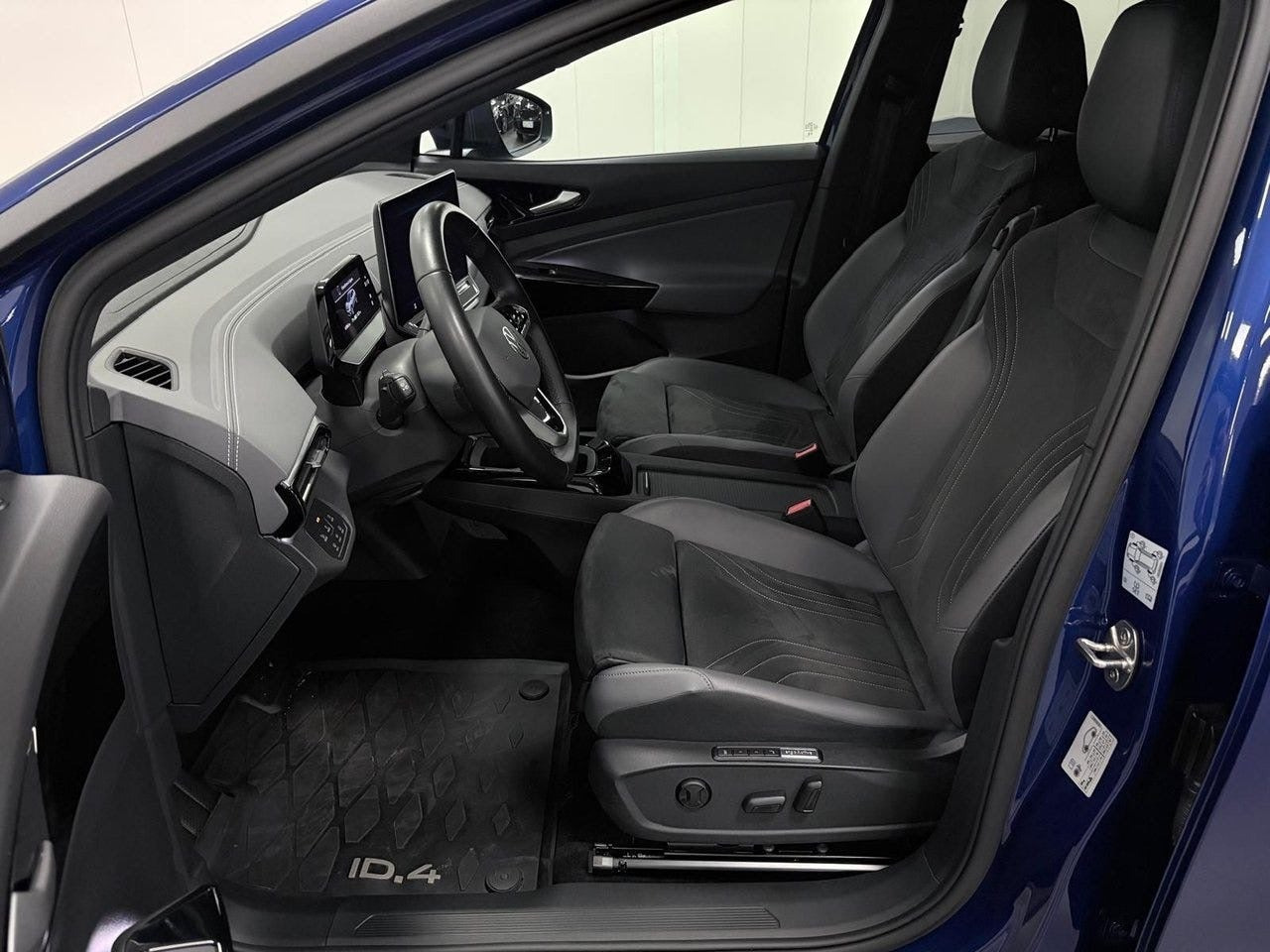 Blå VW ID.4 fra 2025