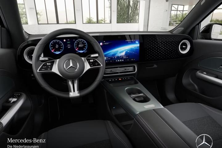 Sort Mercedes GLB250+ fra 2026