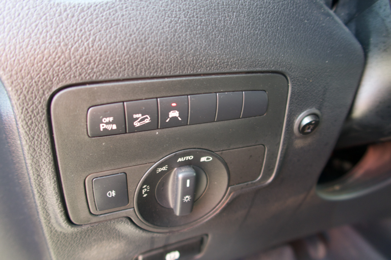 undefined Mercedes Vito 119 fra 2020