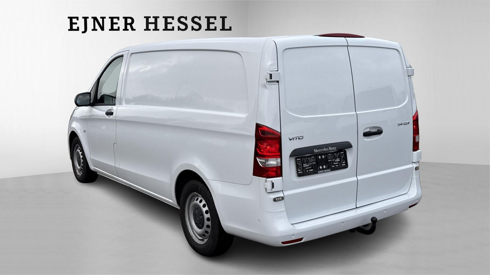 Hvid Mercedes Vito 114 fra 2021