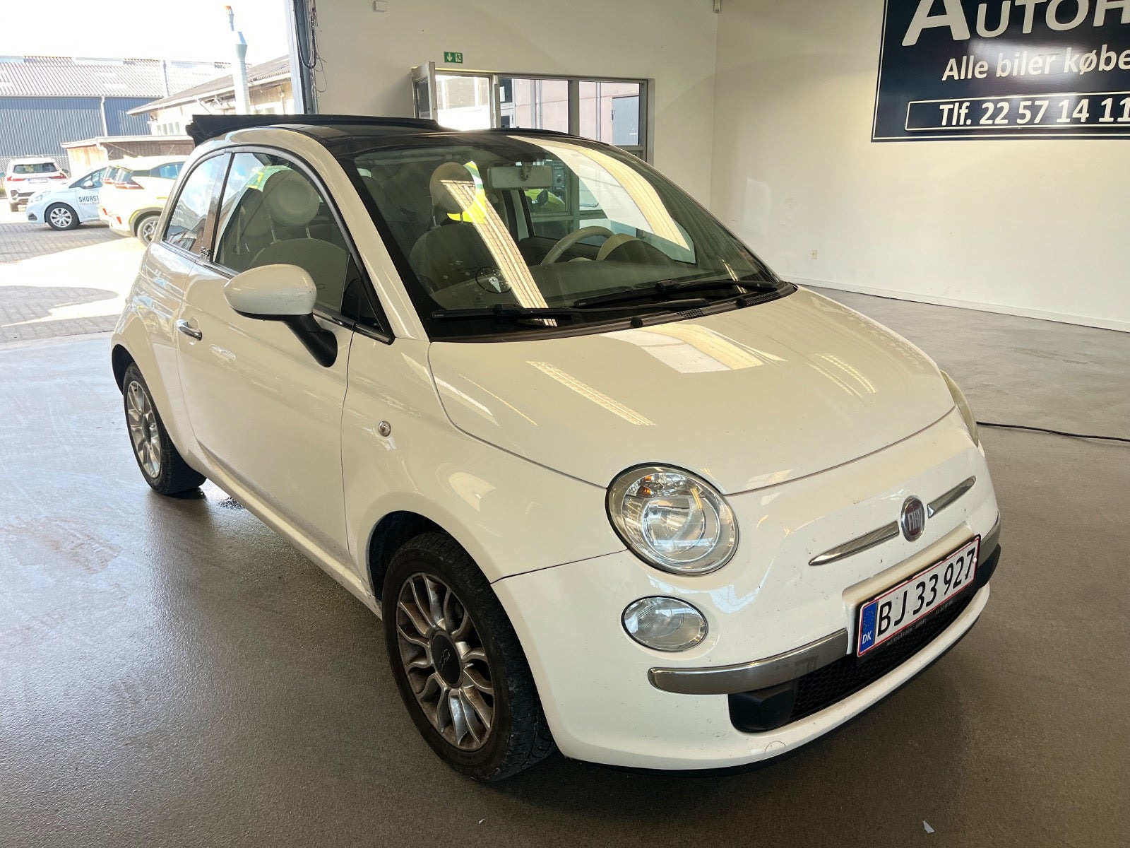 Hvid Fiat 500C fra 2010