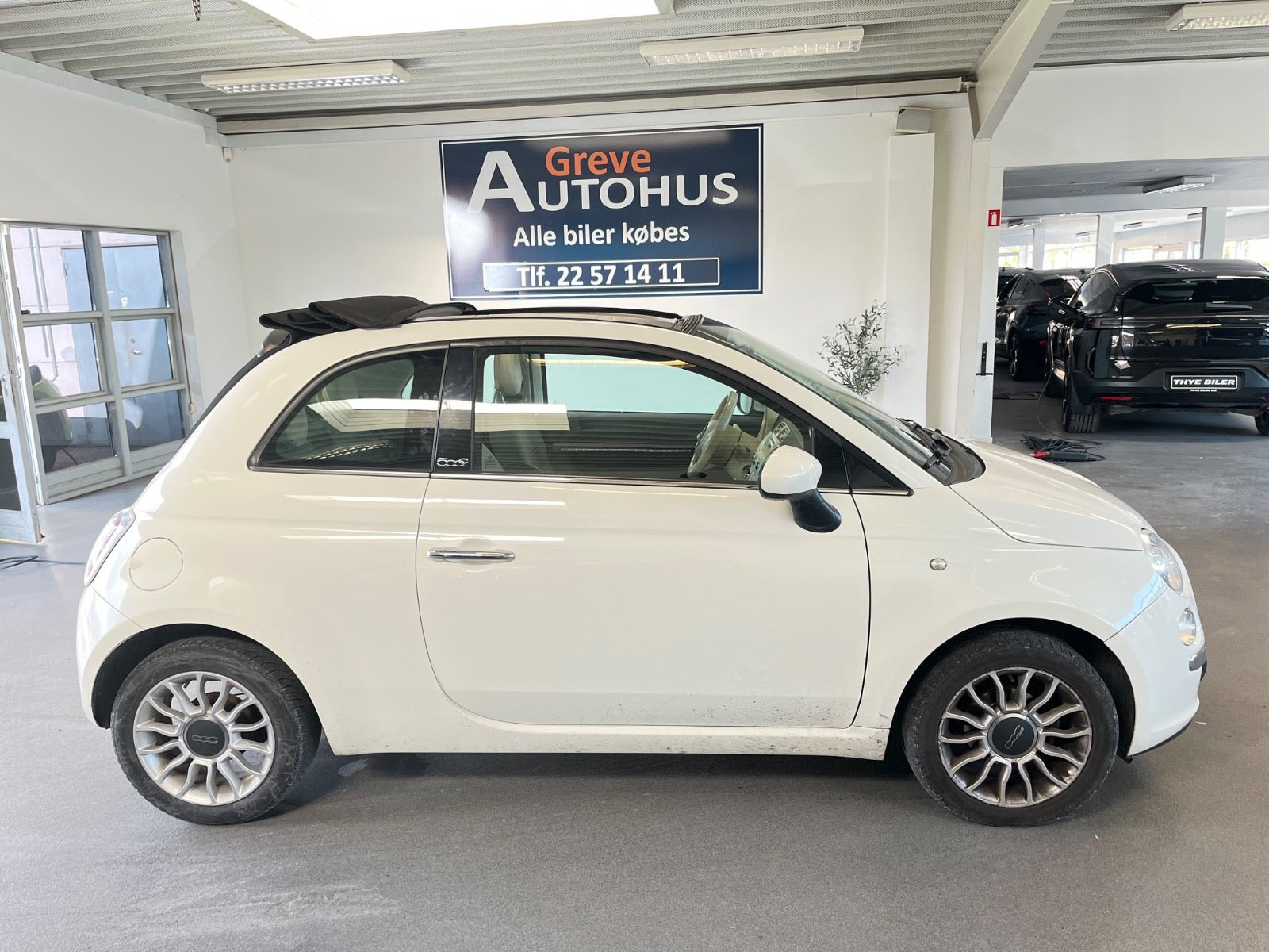 Hvid Fiat 500C fra 2010