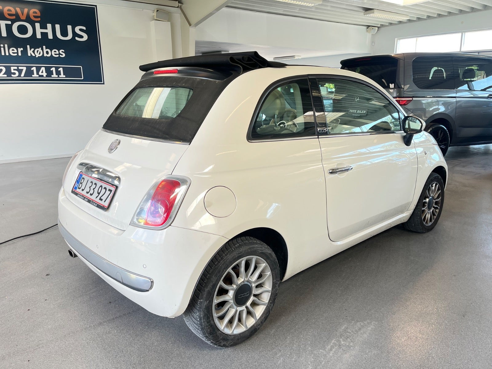 Hvid Fiat 500C fra 2010
