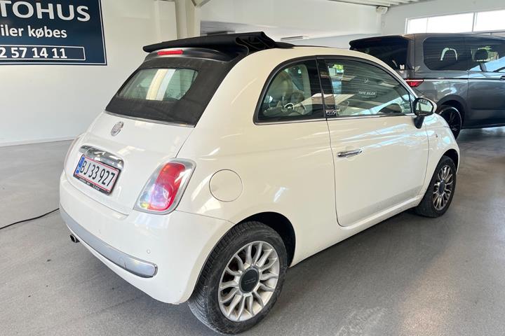 Hvid Fiat 500C fra 2010
