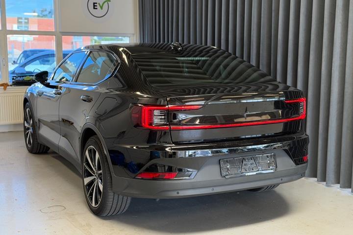 Sort Polestar 2 fra 2022
