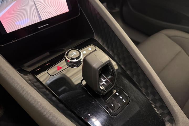 Sort Polestar 2 fra 2022