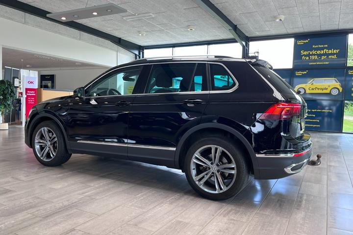 Sort VW Tiguan fra 2023