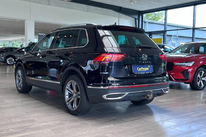 Sort VW Tiguan fra 2023