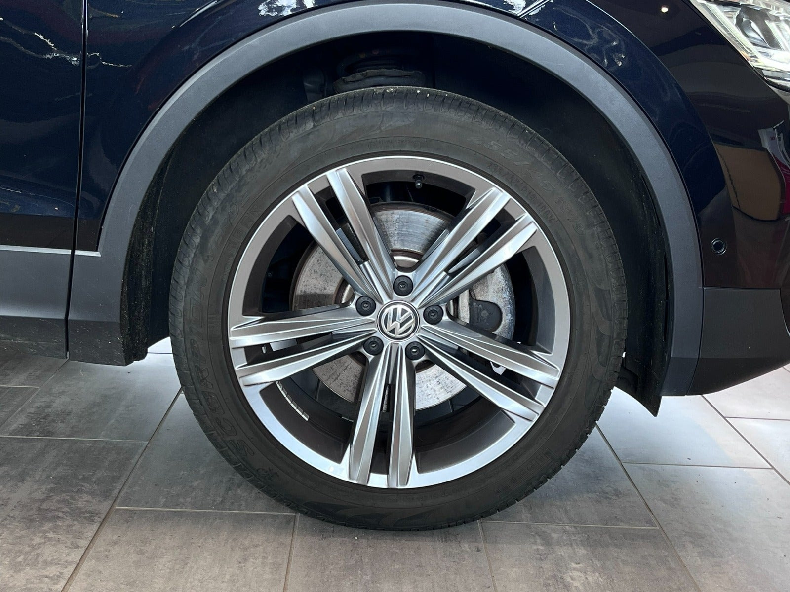 Sort VW Tiguan fra 2023