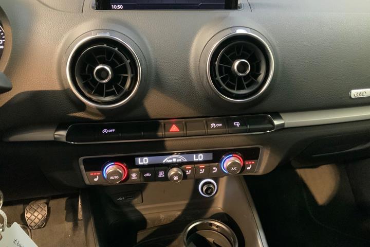 Sort Audi A3 fra 2018