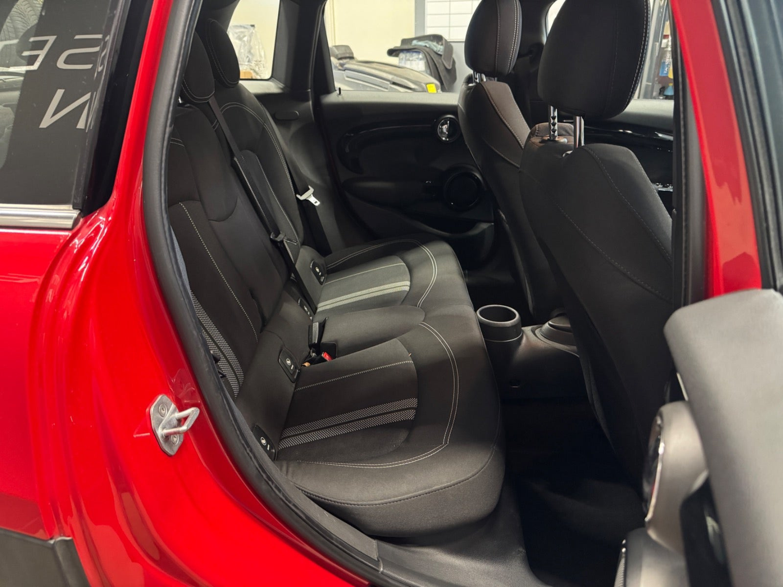 MINI Cooper S 5-door Automatic, 6-trins, 192ps, 2018