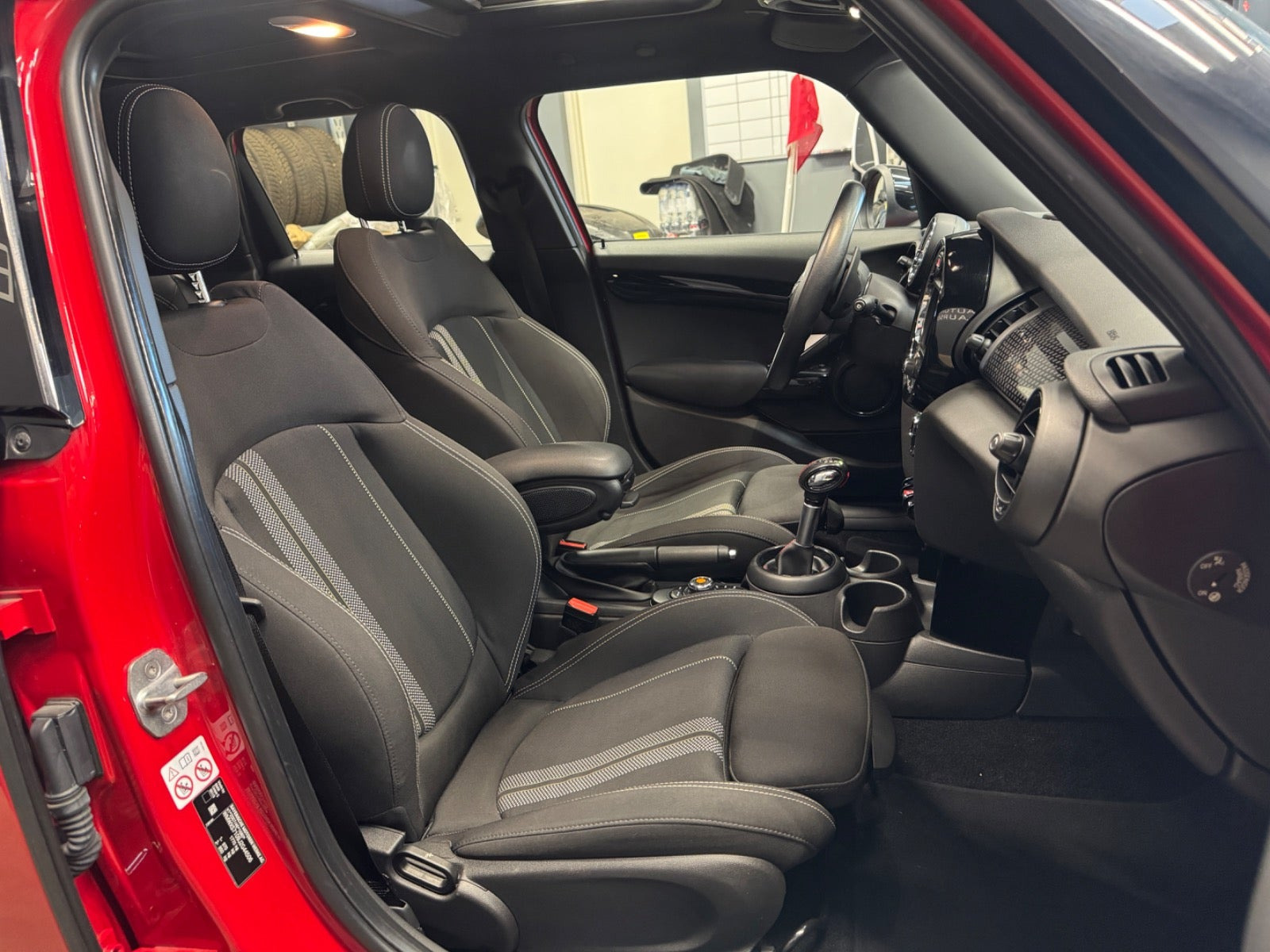 MINI Cooper S 5-door Automatic, 6-trins, 192ps, 2018