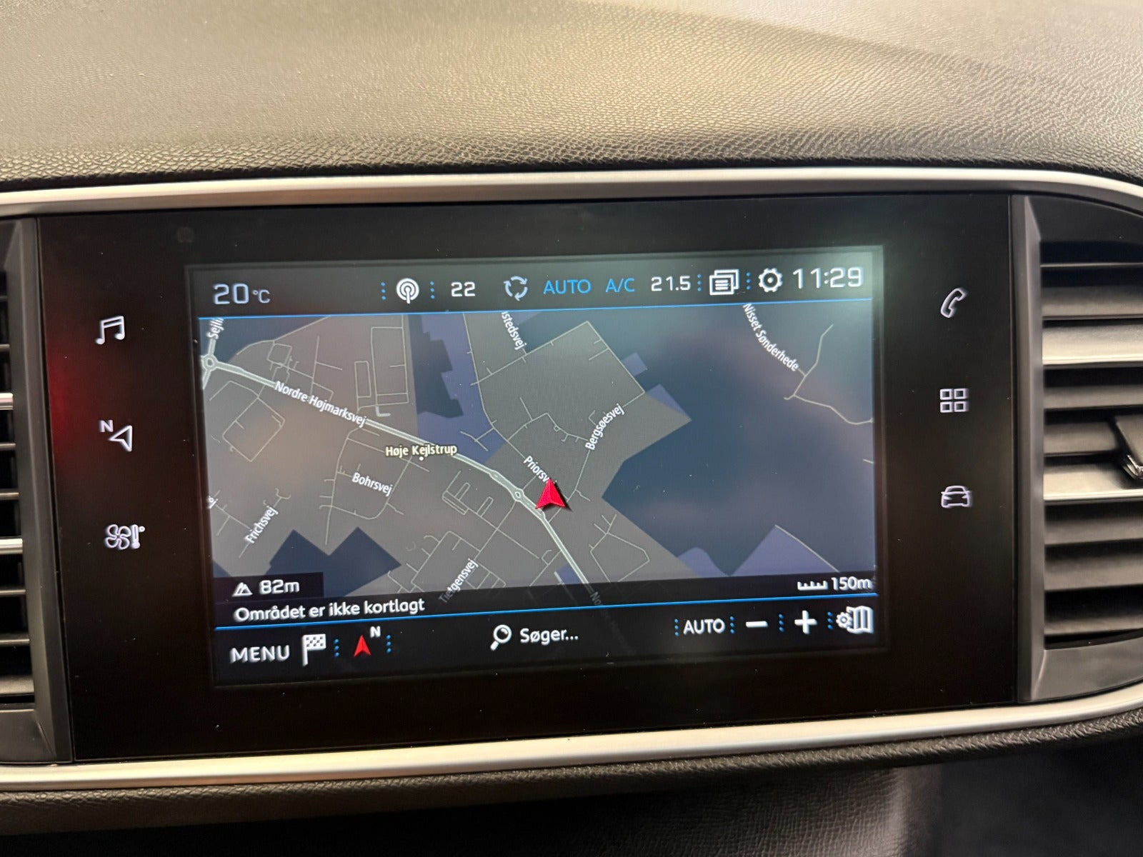 Rød Peugeot 308 fra 2018