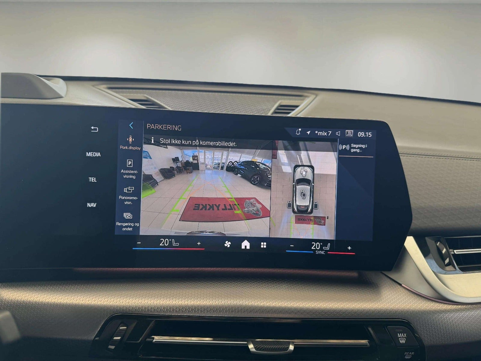 Hvid BMW iX2 fra 2025