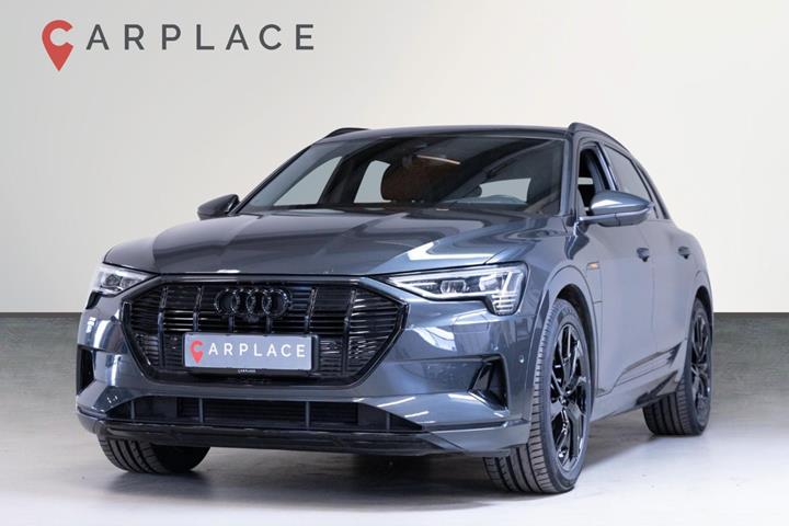 Grå Audi e-tron fra 2023