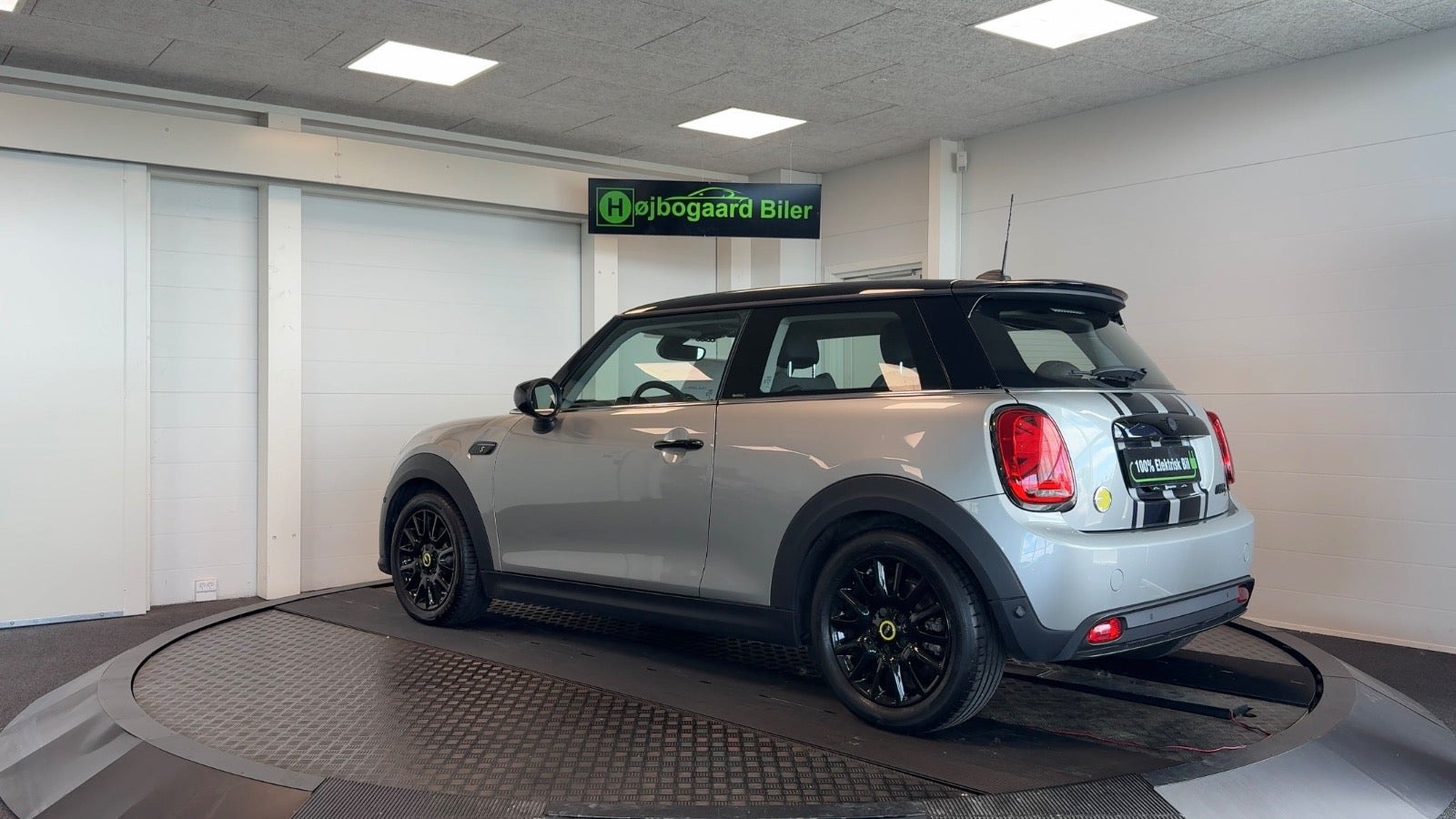 Grå Mini Cooper SE fra 2023