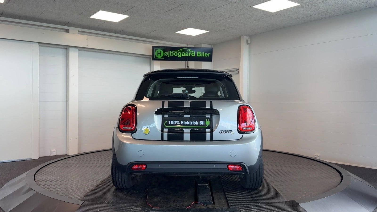 Grå Mini Cooper SE fra 2023