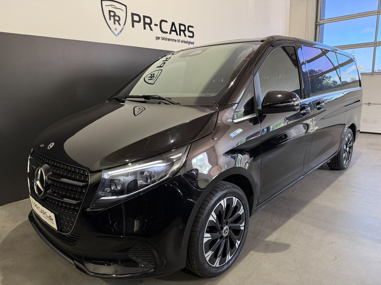 undefined Mercedes V220 d fra 2024