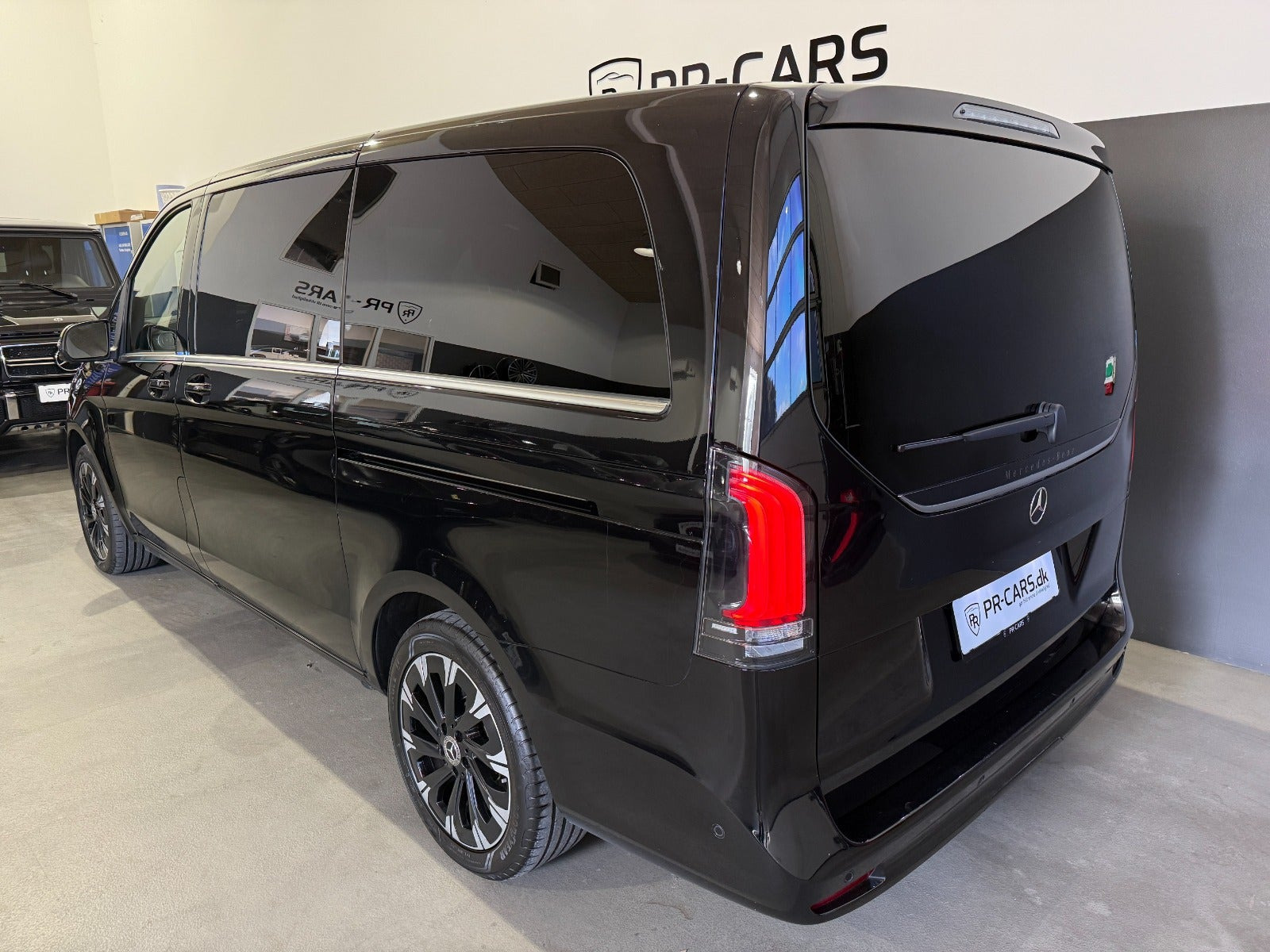 undefined Mercedes V220 d fra 2024