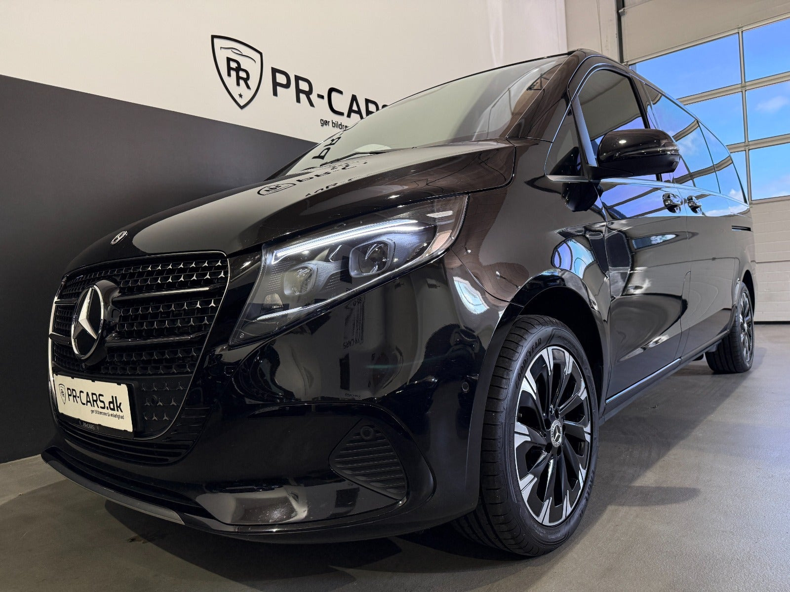 undefined Mercedes V220 d fra 2024