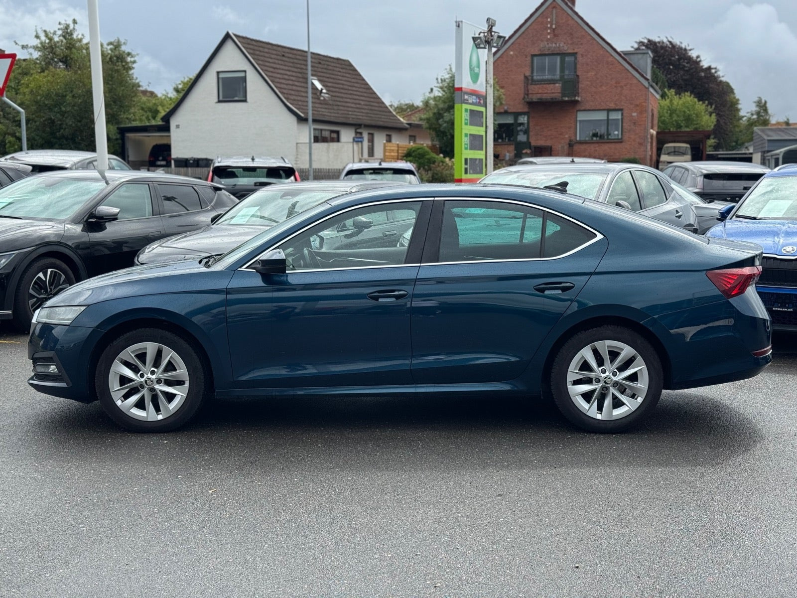 Blå Skoda Octavia fra 2021