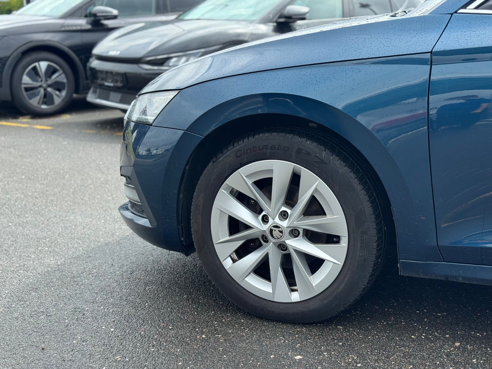 Blå Skoda Octavia fra 2021