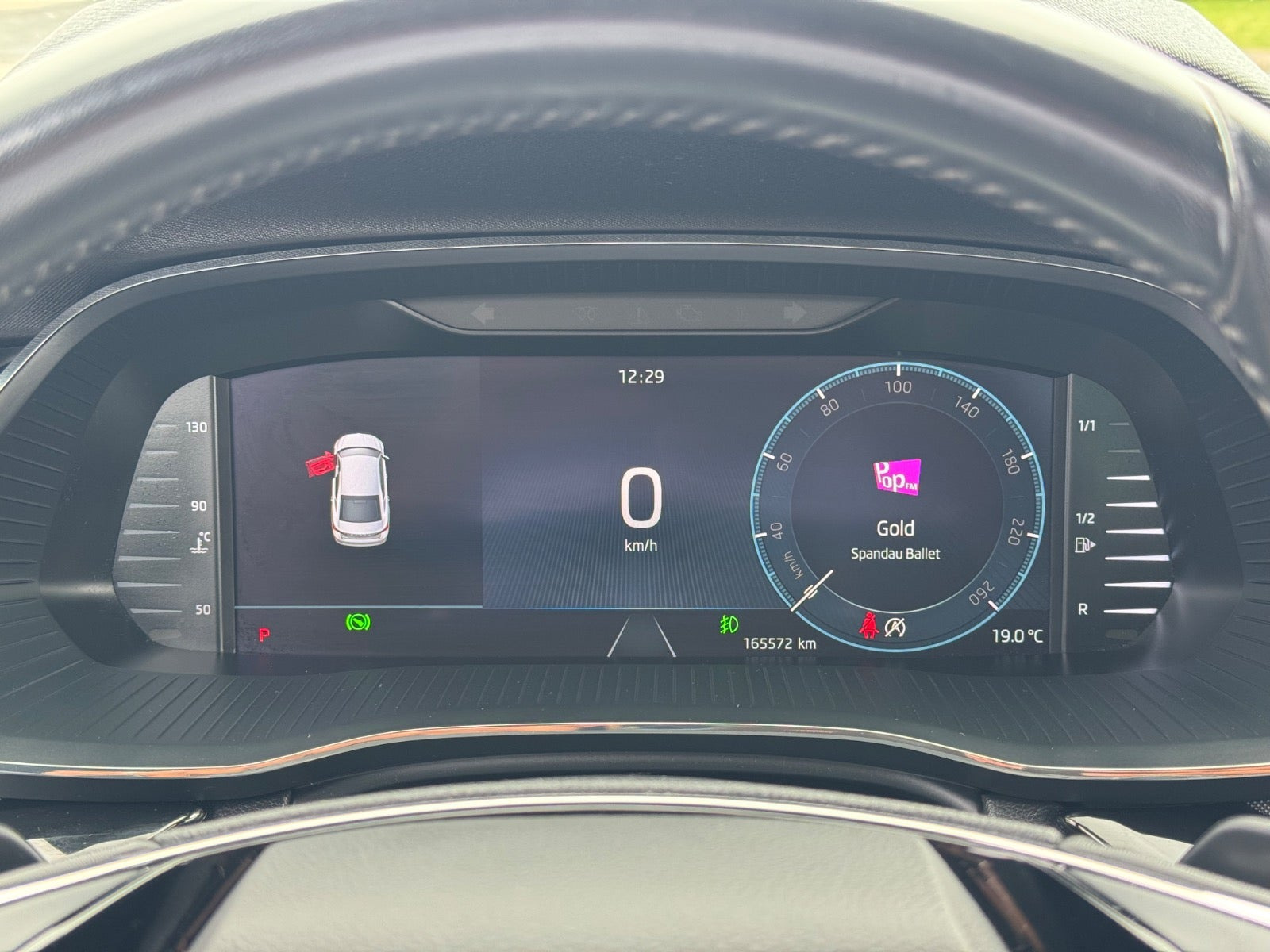 Blå Skoda Octavia fra 2021