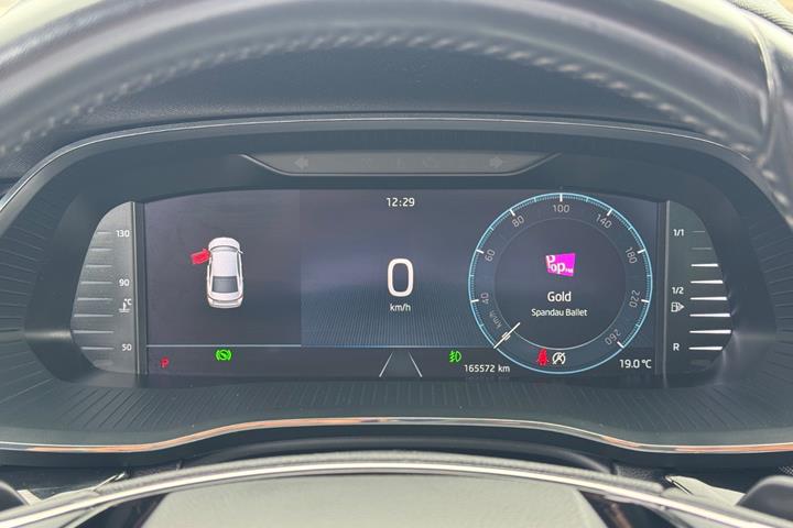 Blå Skoda Octavia fra 2021