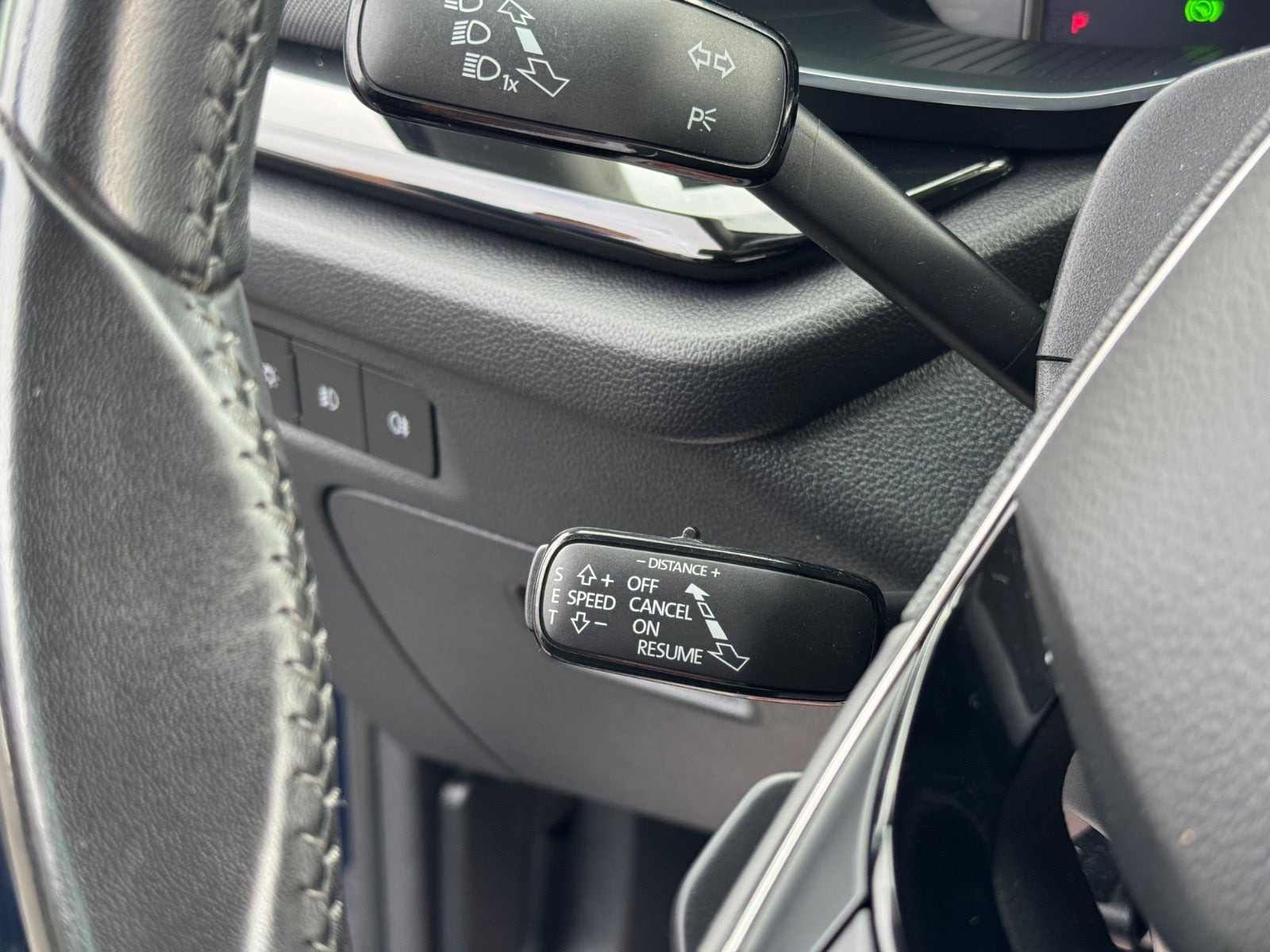 Blå Skoda Octavia fra 2021