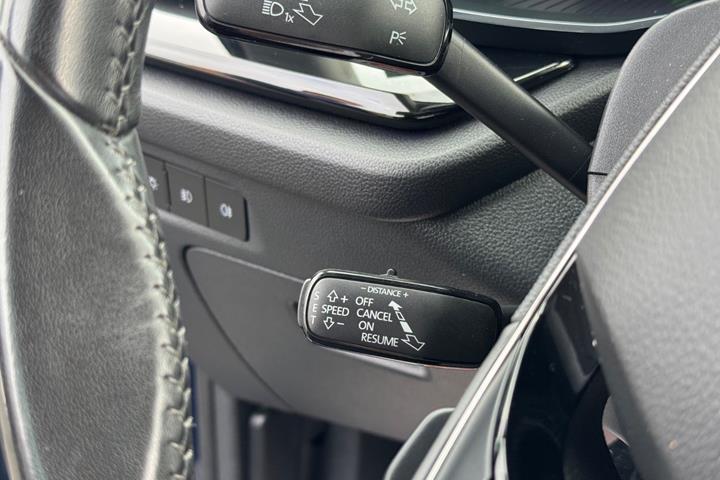 Blå Skoda Octavia fra 2021