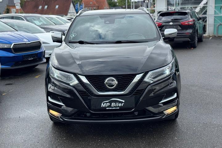 Sort Nissan Qashqai fra 2019
