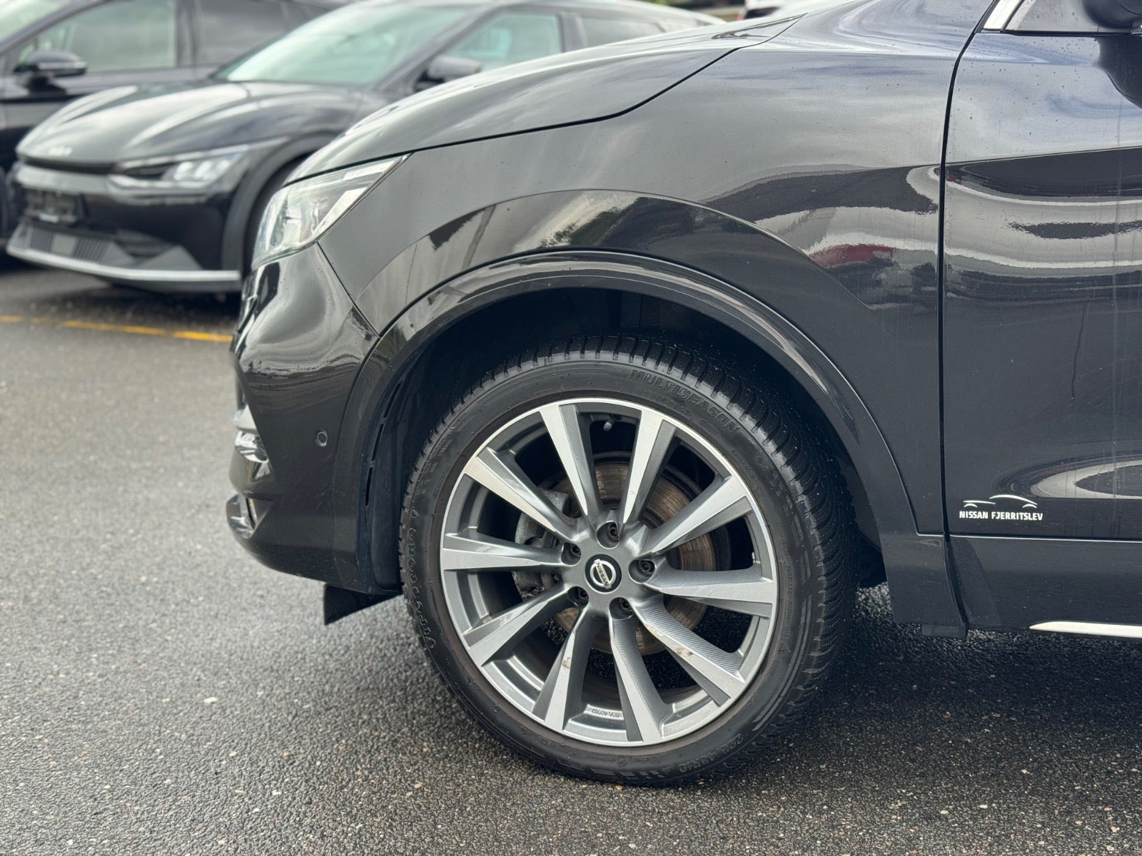 Sort Nissan Qashqai fra 2019