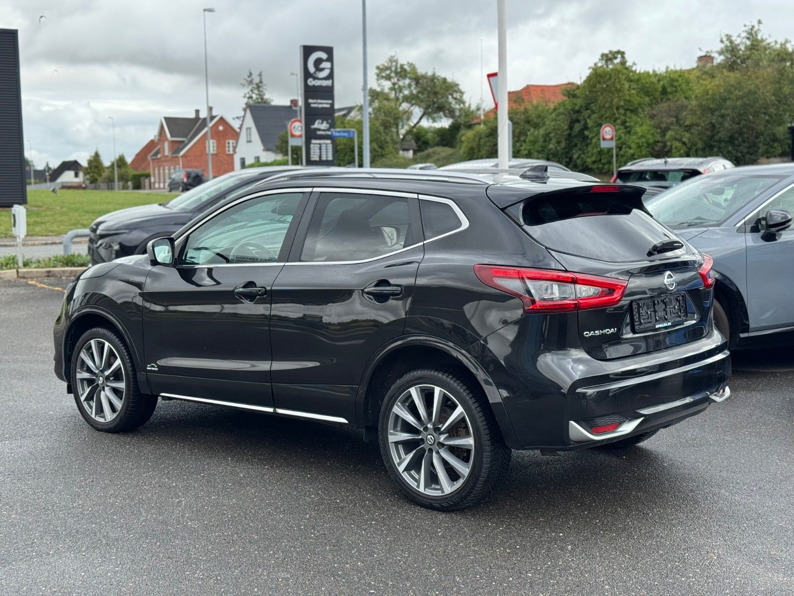 Sort Nissan Qashqai fra 2019