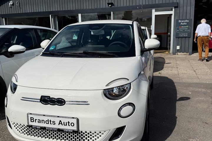 undefined Fiat 500e fra 2023