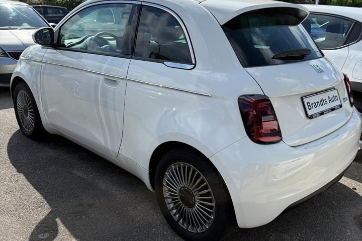 undefined Fiat 500e fra 2023