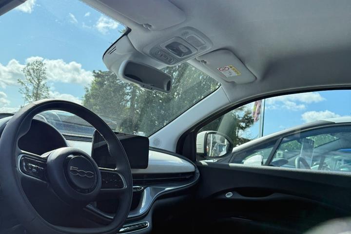 undefined Fiat 500e fra 2023