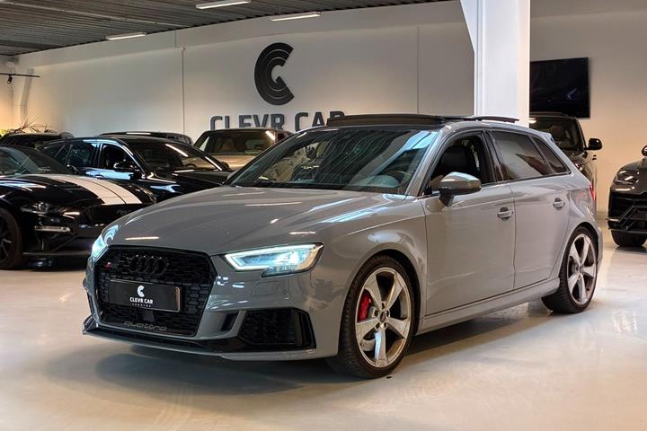 Grå Audi RS3 fra 2018