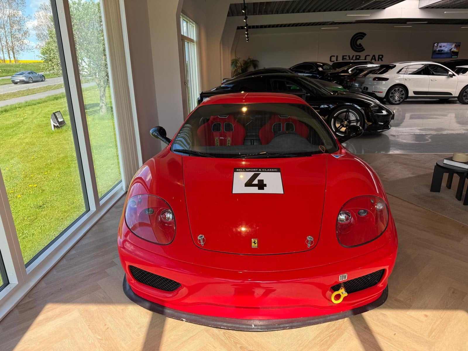 Rød Ferrari 360 fra 2004