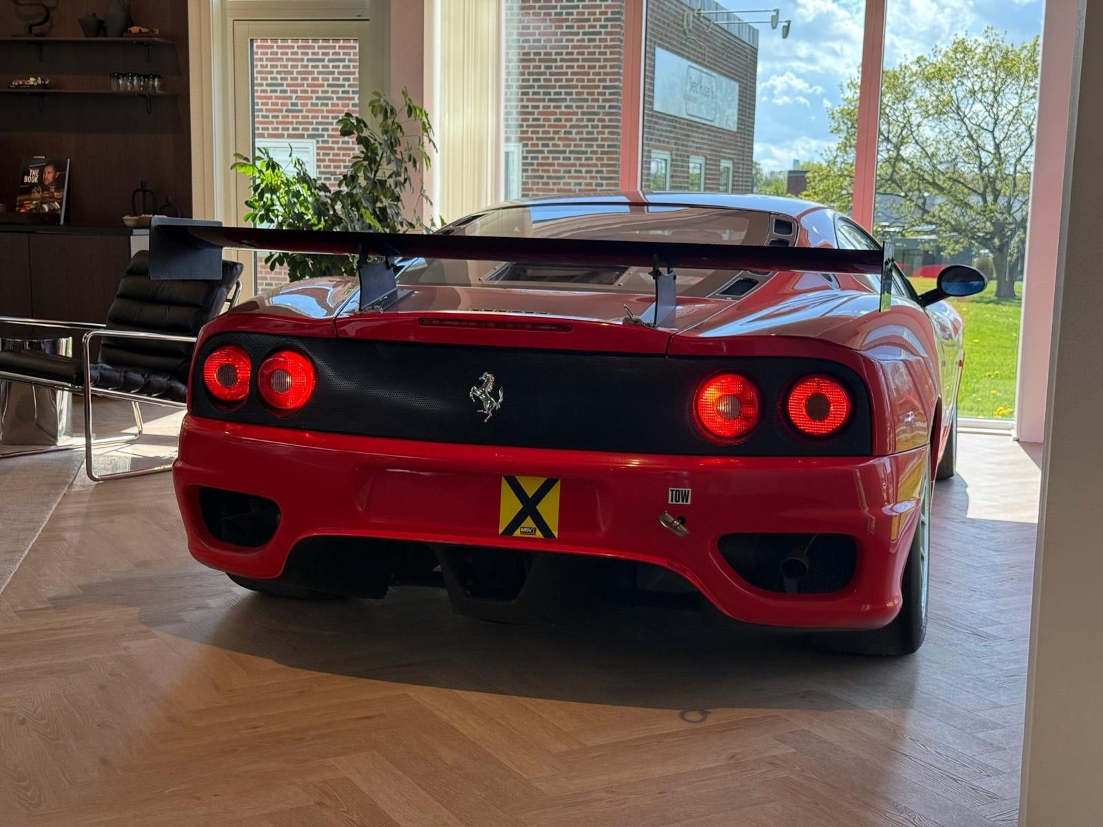 Rød Ferrari 360 fra 2004