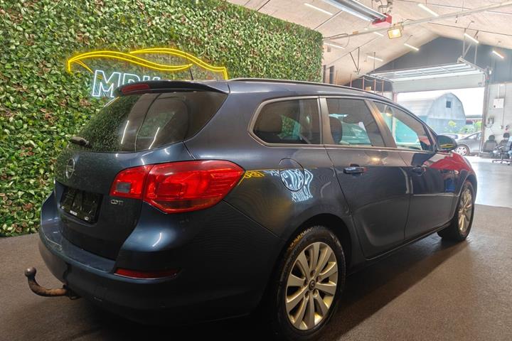 undefined Opel Astra fra 2012