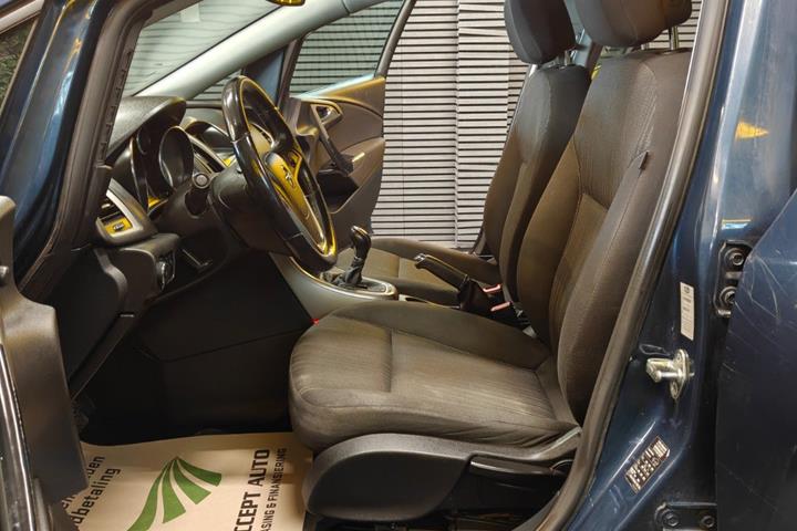 undefined Opel Astra fra 2012