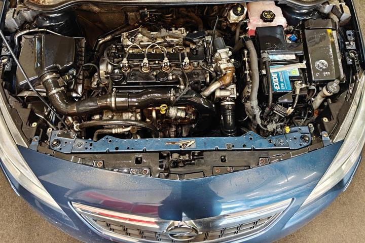 undefined Opel Astra fra 2012