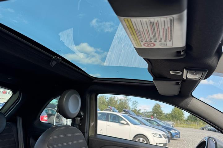Grøn Fiat 500 fra 2010